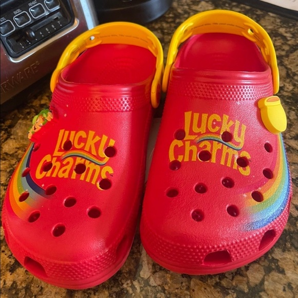 Magically Delicious Lucky Charms Crocs - Picture 4 of 11